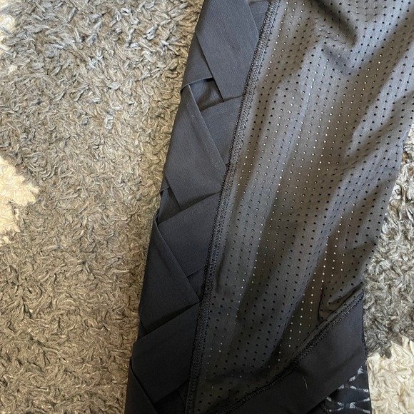 Lululemon Leggings - Picture 4 of 6